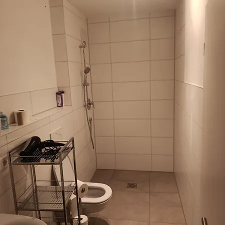 Modern And Bright 2-room For 3 People Augsburg